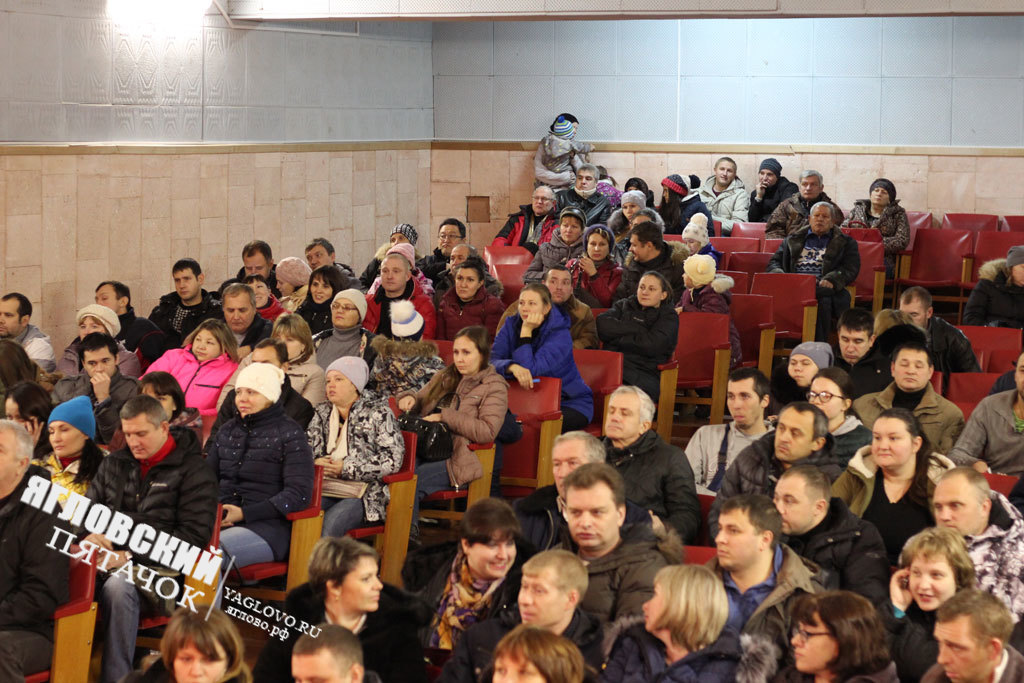 Согласно Уставу территориальной общины самоуправления 